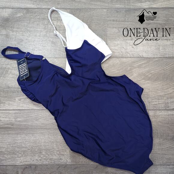 Blooming Jelly Cross Front One Piece Swimsuit Size L - Picture 5 of 5